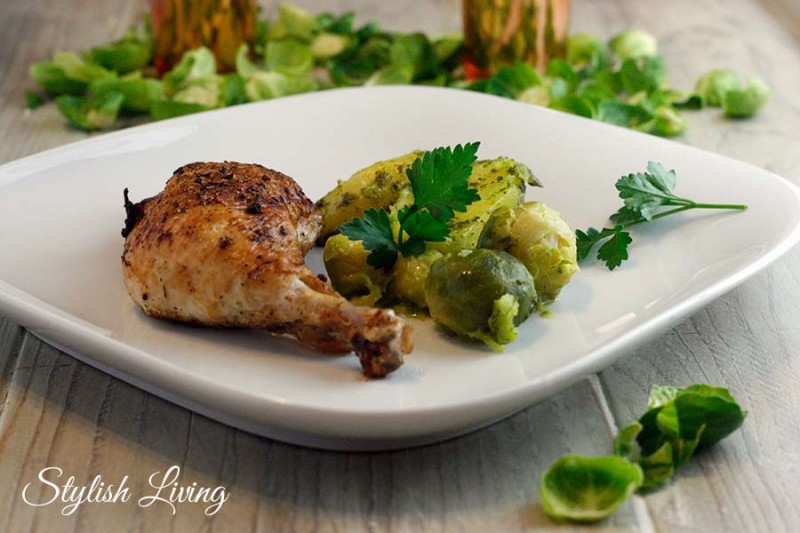 Rezept für KNOBLAUCHHUHN MIT KARTOFFELN UND ROSENKOHL