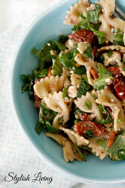 Nudelsalat mit Fetakäse - Stylish Living