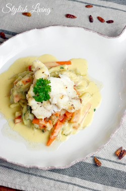 Seeteufelfilet mit Gemüse und Kartoffel-Majoran-Sauce
