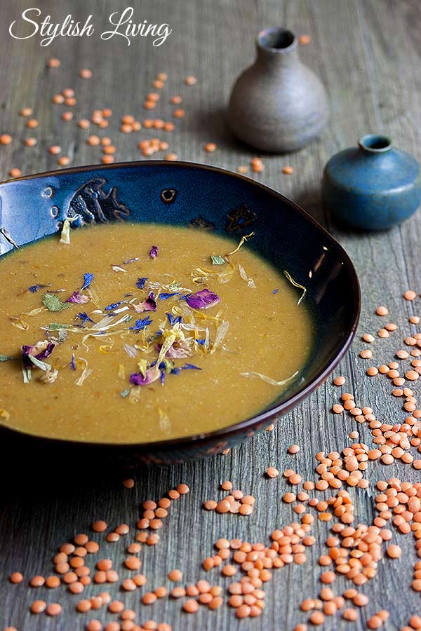 Rote Linsensuppe mit indischen Gewürzen - so schmeckt Soulfood!