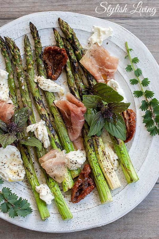 Gegrillter Spargel mit Büffelmozzarella und Parmaschinken + Gewinner ...