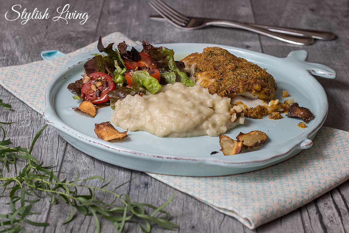 Kabeljaufilet mit Café de Paris Butter Kruste und Topinambur-Püree ...