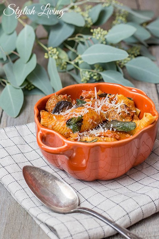 Pasta mit Hackbällchen, Gemüse und Tomatensauce + Gewinner Stylish Living