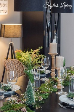 edle Weihnachtstischdeko mit Naturmaterialien