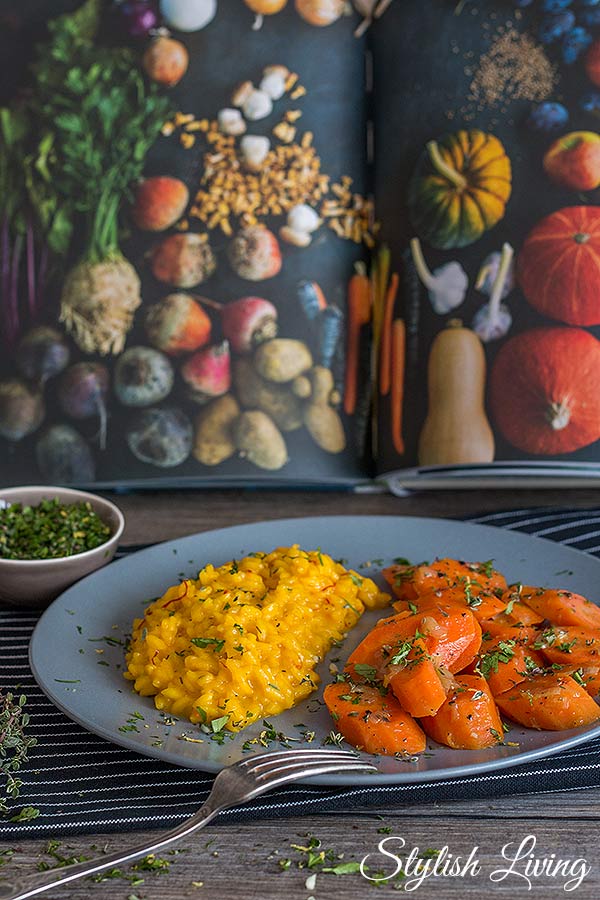 Geschmorte Karotten mit Safranrisotto aus dem vegetarischen Kochbuch von Barbara Bonisolli