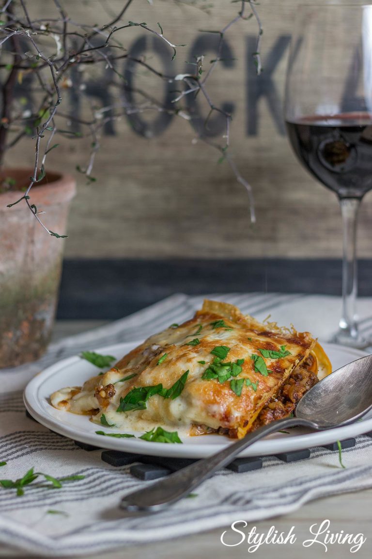 Lasagne Bolognese mit Béchamelsauce - Stylish Living