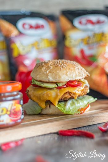 Crispy Chicken Burger mit Chio Tortillas [Werbung] - Stylish Living