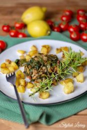 Mangold-Tomaten-Gemüse mit Rosmarinkartoffeln