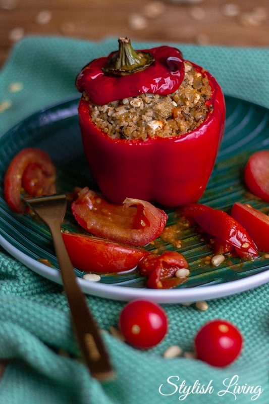 Vegetarisch gefüllte Paprika mit Reis &amp; Romanesco - Stylish Living